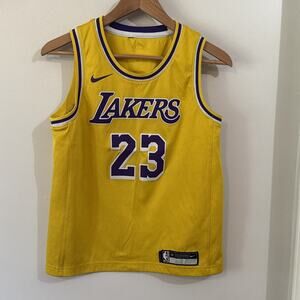 Nike NBA LeBron James #23 Lakers Jersey Size Youth Large Yellow Swingman